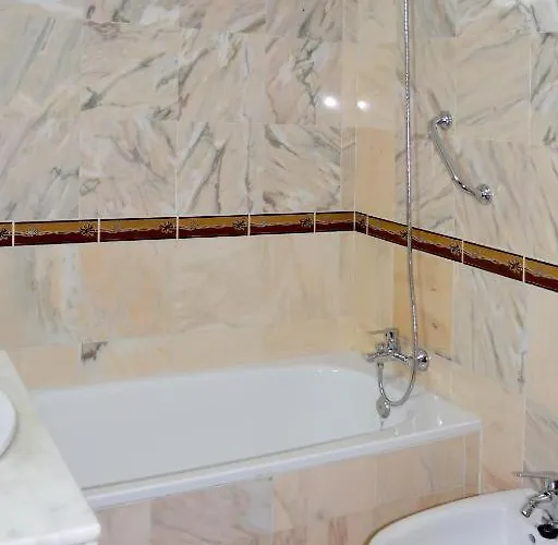 Casa Patio Palmeras 1 Y 2 *